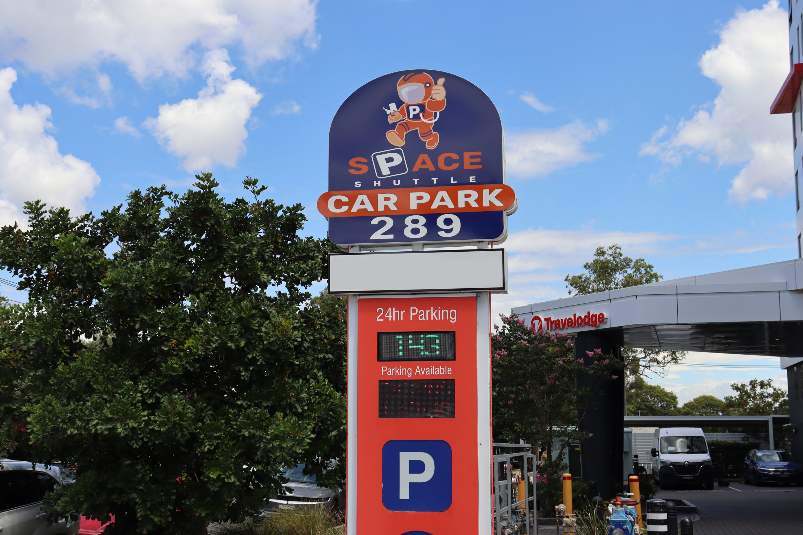 Space-Shuttle-parking-Airport